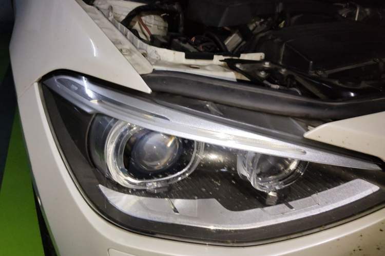 Used BMW 1 Series 2012 118i Leading Model Right Front Headlight