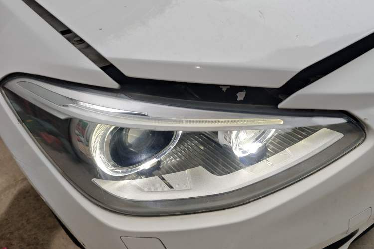 Used BMW 1 Series 2012 118i Sport Edition Right Front Headlight