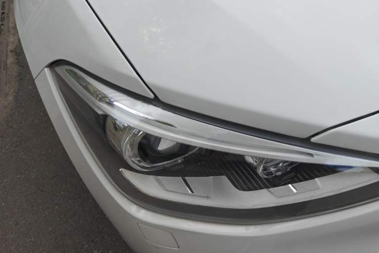 Used BMW 1 Series 2012 118i Leading Model Right Front Headlight