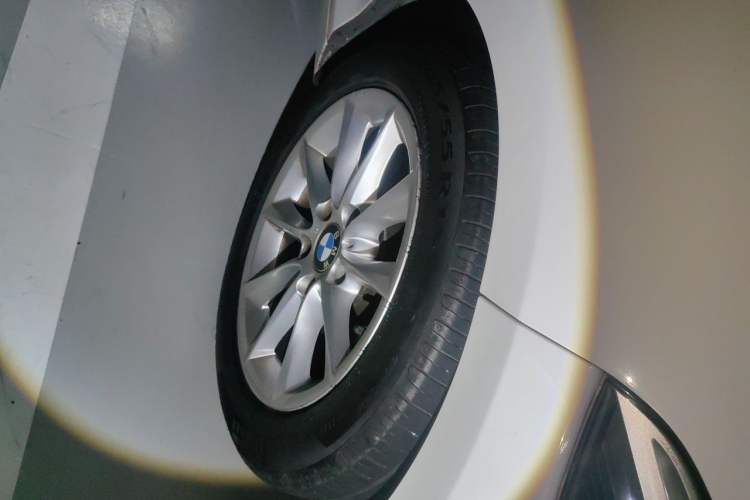 Used BMW 1 Series 2012 116i Urban Edition Right Front Wheel Hub