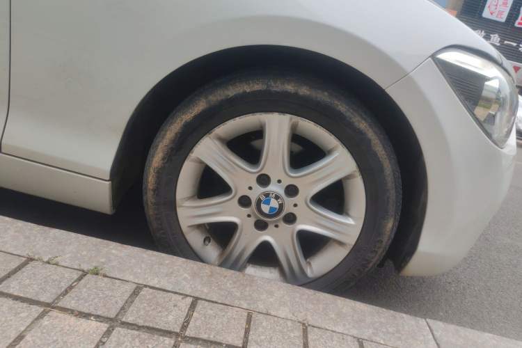 Used BMW 1 Series 2012 116i Leading Model Right Front Wheel Hub