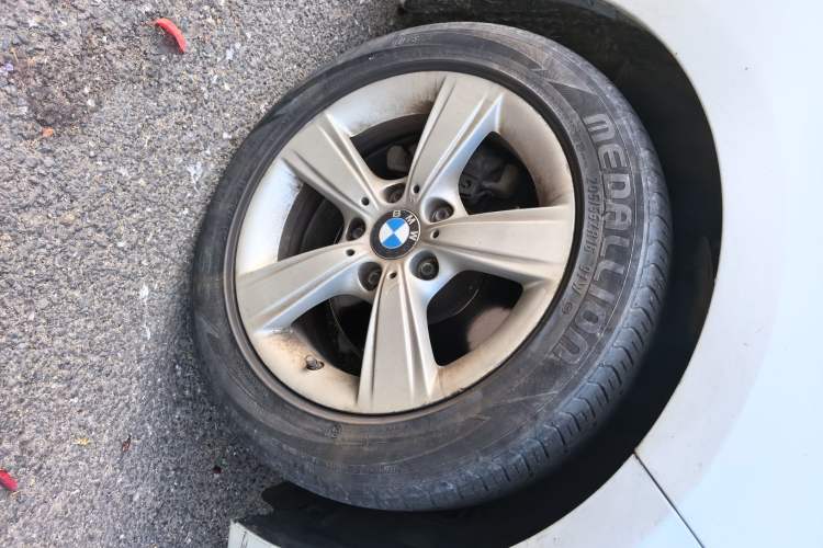 Used BMW 1 Series 2012 118i Sport Edition Right Front Wheel Hub