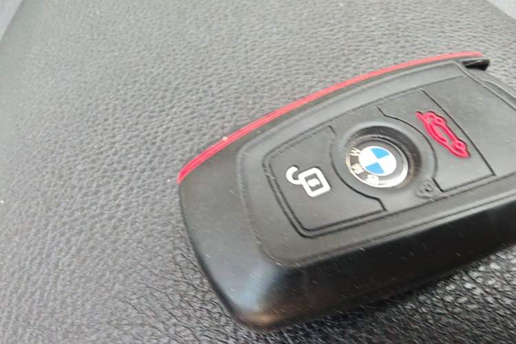 Used BMW 1 Series 2012 118i Sport Edition Vehicle Key