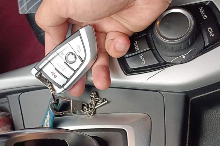 Used BMW 1 Series 2012 116i Leading Model Vehicle Key