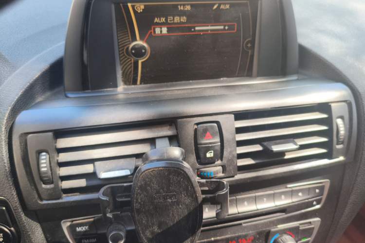 Used BMW 1 Series 2012 118i Sport Edition Audio And AC Panel