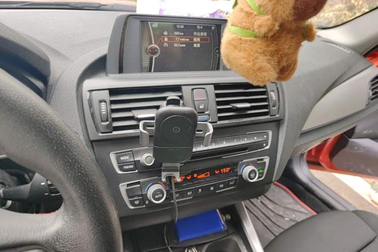 Used BMW 1 Series 2012 118i Sport Edition Audio And AC Panel