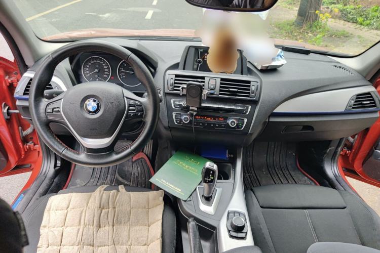Used BMW 1 Series 2012 118i Sport Edition Center Console
