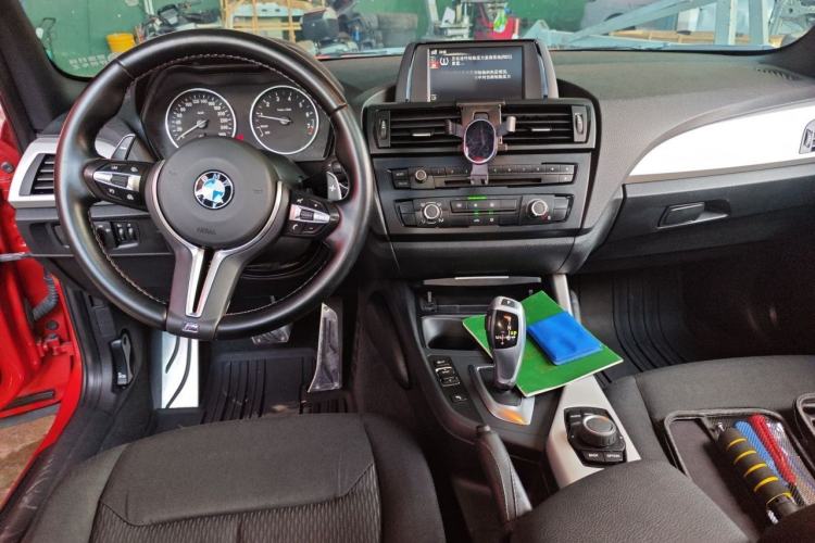 Used BMW 1 Series 2012 116i Leading Model Center Console