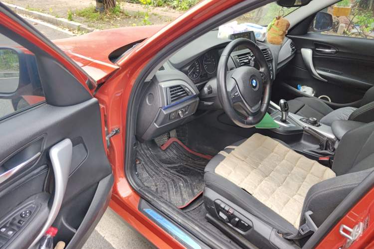 Used BMW 1 Series 2012 118i Sport Edition Driver Seat