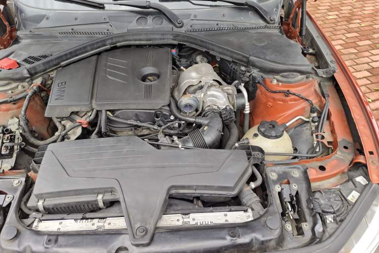 Used BMW 1 Series 2012 116i Urban Edition Engine Bay Left