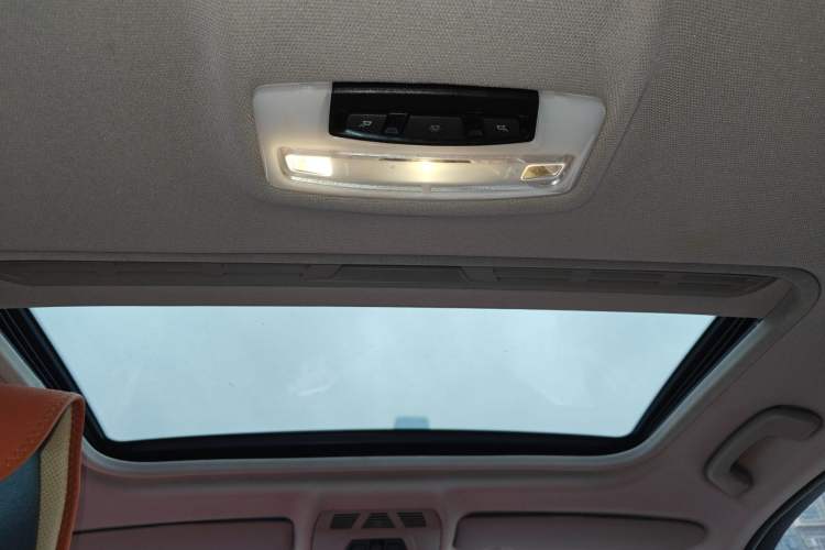 Used BMW 1 Series 2012 116i Leading Model Headliner