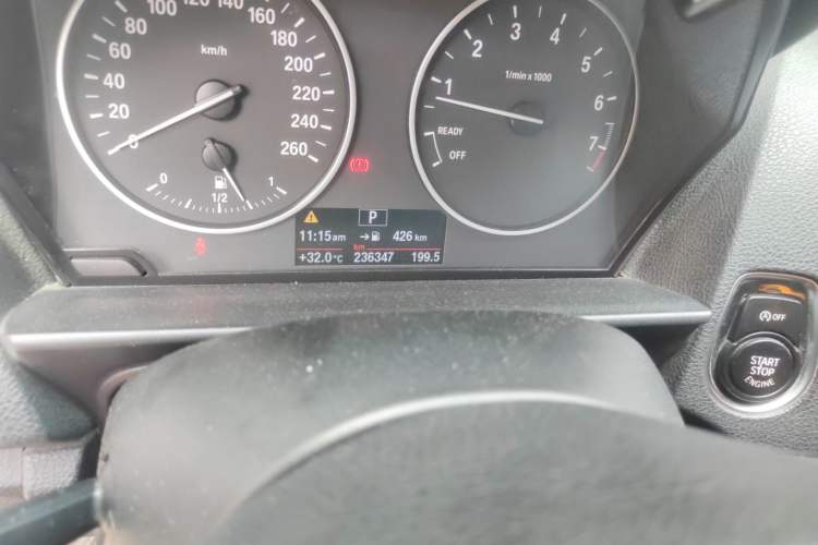 Used BMW 1 Series 2012 118i Leading Model Odometer Close Up