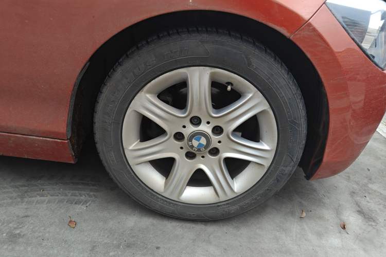 Used BMW 1 Series 2012 116i Leading Model Right Front Wheel Hub