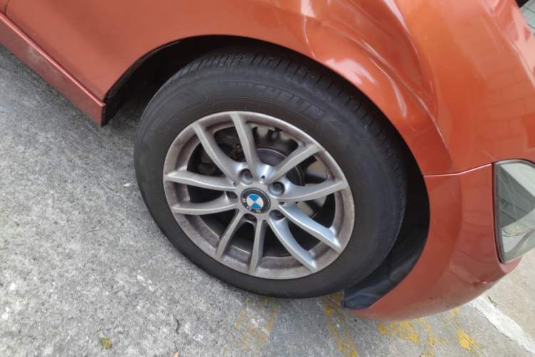 Used BMW 1 Series 2012 118i Leading Model Right Front Wheel Hub