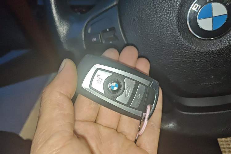 Used BMW 1 Series 2012 116i Leading Model Vehicle Key