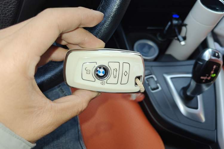 Used BMW 1 Series 2012 116i Leading Model Vehicle Key