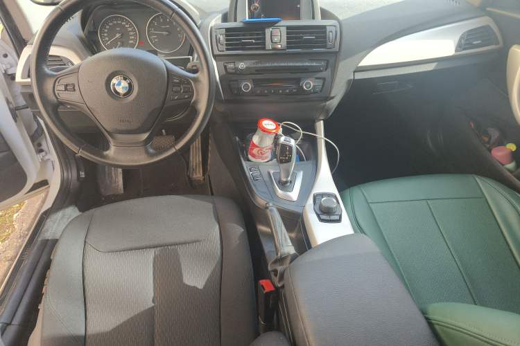 Used BMW 1 Series 2013 Facelifted 118i Leading Edition Center Console