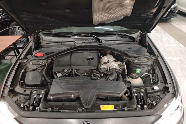 Used BMW 1 Series 2013 Revised 116i Leading Edition Engine Bay