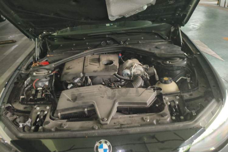 Used BMW 1 Series 2013 Revised 116i Leading Edition Engine Bay