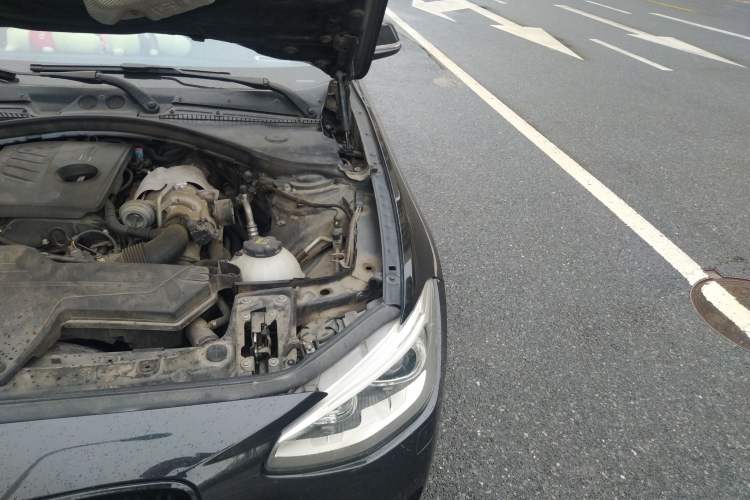 Used BMW 1 Series 2013 Facelifted 118i Leading Edition Engine Bay Left