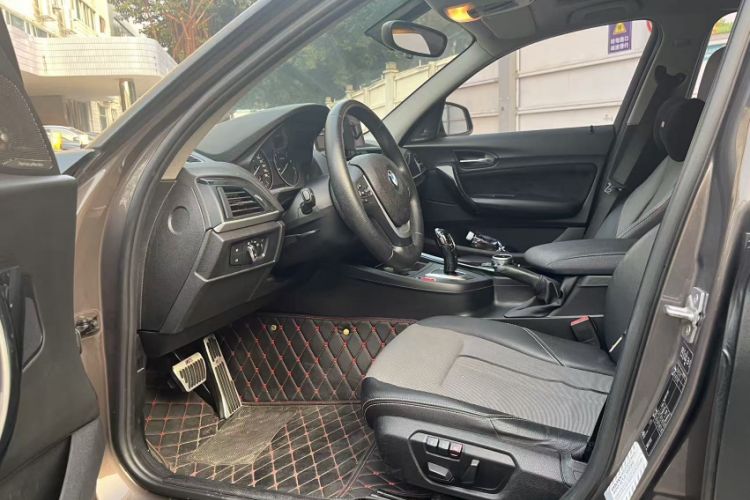 Used BMW 1 Series 2013 Revised 116i Leading Edition Interior 5