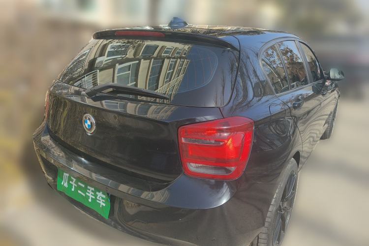 Used BMW 1 Series 2013 Facelifted 118i Leading Edition Rear Right 45 Deg