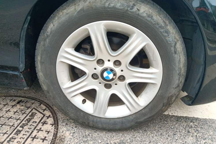 Used BMW 1 Series 2013 Revised 116i Leading Edition Right Front Wheel Hub