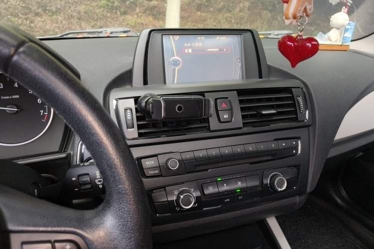 Used BMW 1 Series 2013 Revised 116i Leading Edition Audio And AC Panel