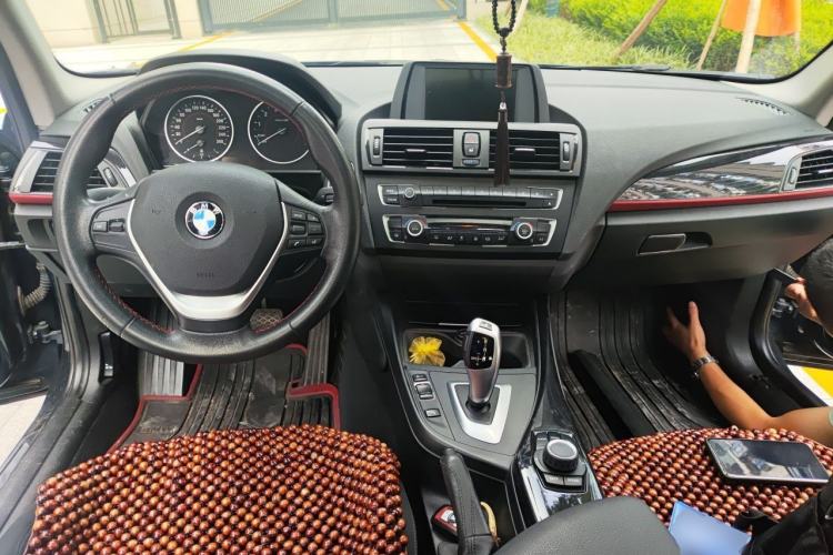 Used BMW 1 Series 2013 Revised 118i Sport Edition Center Console