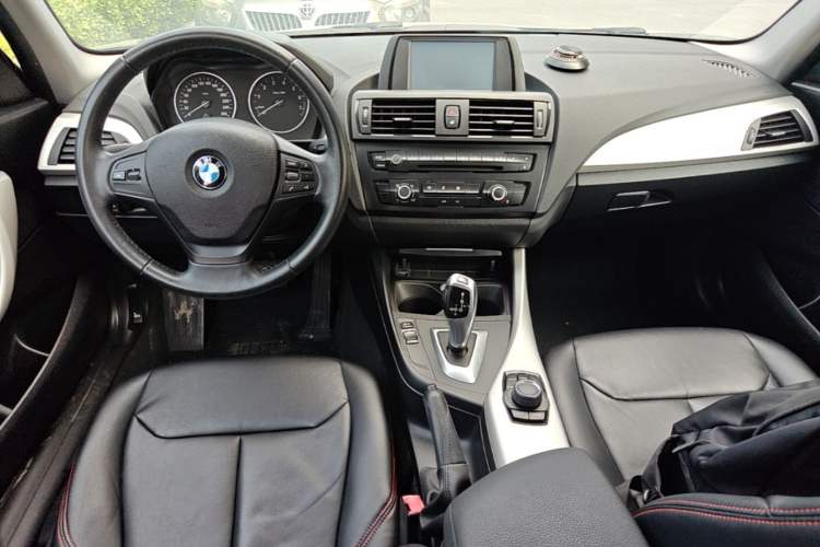 Used BMW 1 Series 2013 Revised 116i Leading Edition Center Console