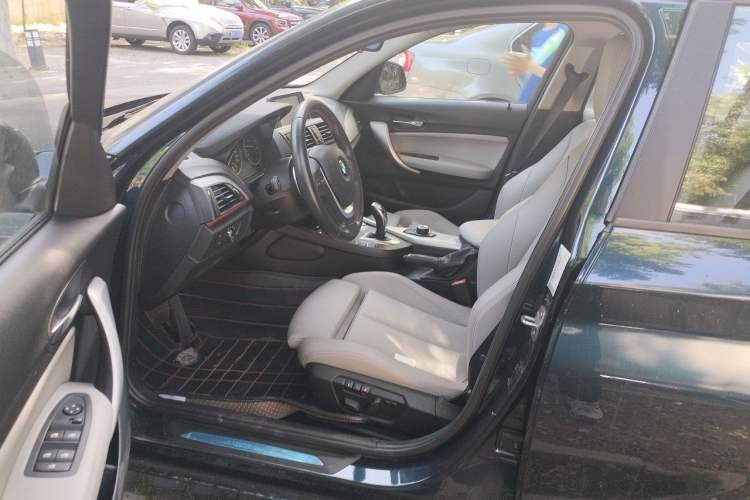 Used BMW 1 Series 2013 Revised 125i Sport Edition Driver Seat