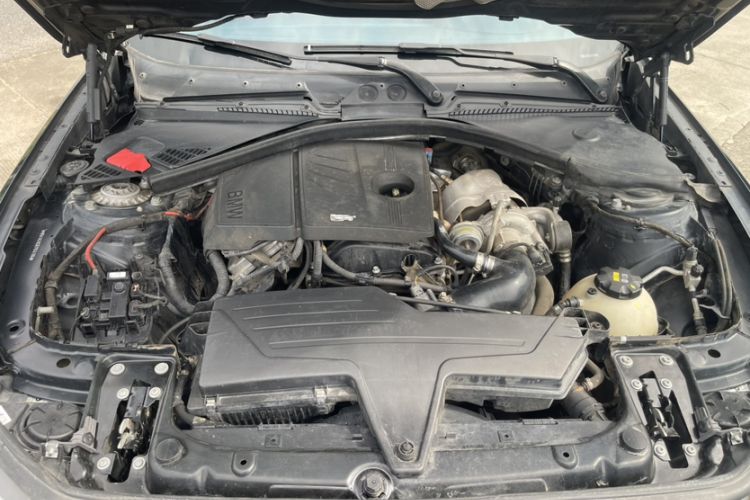 Used BMW 1 Series 2013 Facelifted 118i Leading Edition Engine Bay