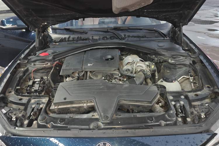 Used BMW 1 Series 2013 Revised 116i Leading Edition Engine Bay