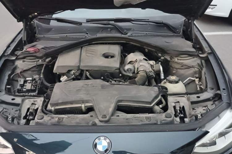 Used BMW 1 Series 2013 Revised 116i Leading Edition Engine Bay