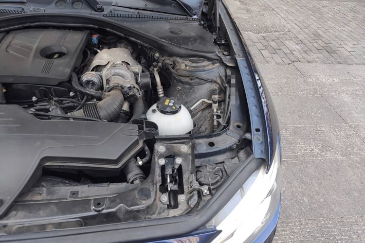 Used BMW 1 Series 2013 Revised 118i Sport Edition Engine Bay Left