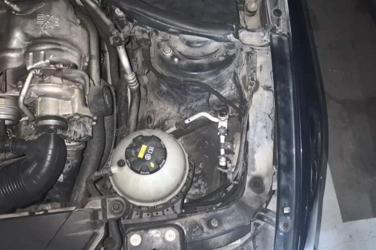 Used BMW 1 Series 2013 Revised 116i Leading Edition Engine Bay Left