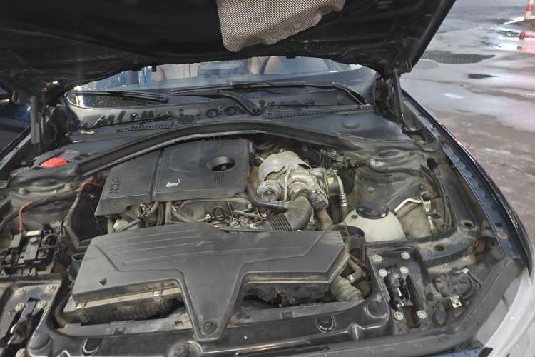 Used BMW 1 Series 2013 Revised 116i Leading Edition Engine Bay Left