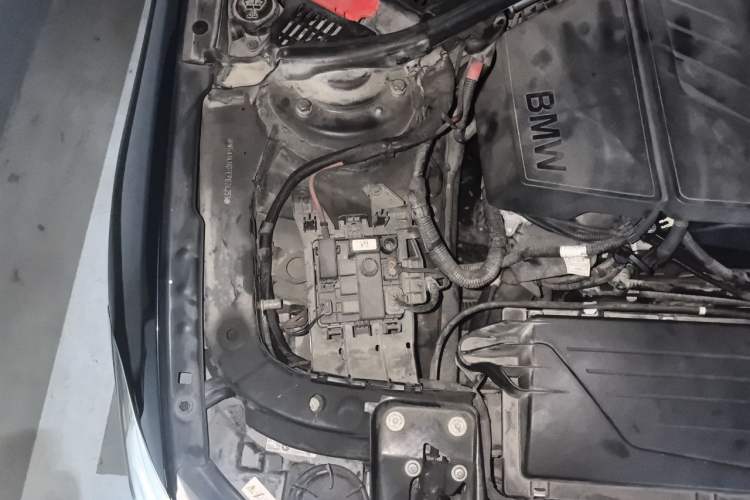 Used BMW 1 Series 2013 Revised 116i Leading Edition Engine Bay Right