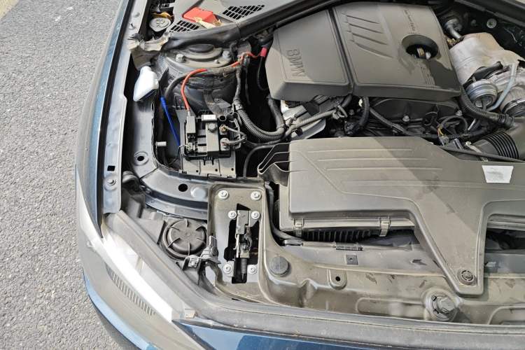 Used BMW 1 Series 2013 Revised 116i Leading Edition Engine Bay Right