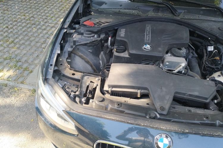 Used BMW 1 Series 2013 Revised 125i Sport Edition Engine Bay Right