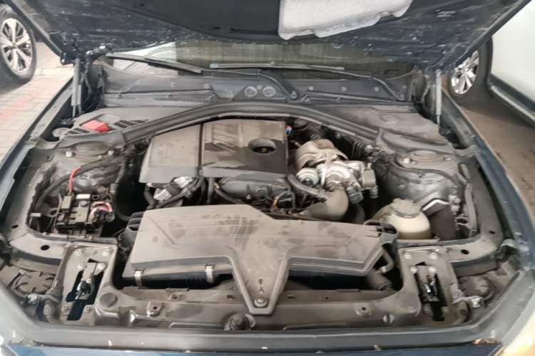 Used BMW 1 Series 2013 Revised 116i Leading Edition Engine Bay