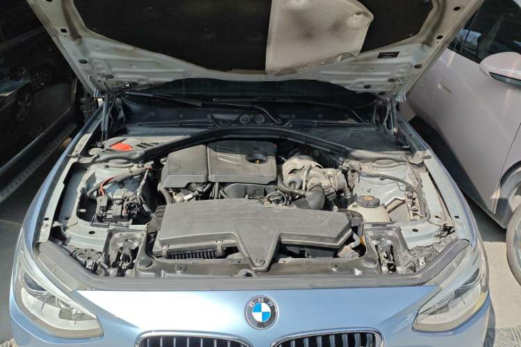 Used BMW 1 Series 2013 Revised 118i Sport Edition Engine Bay