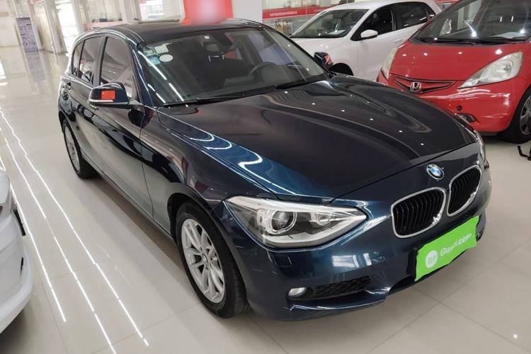 Used BMW 1 Series 2013 Facelifted 118i Leading Edition Front Right 45 Deg