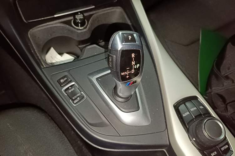 Used BMW 1 Series 2013 Revised 116i Leading Edition Gear Lever