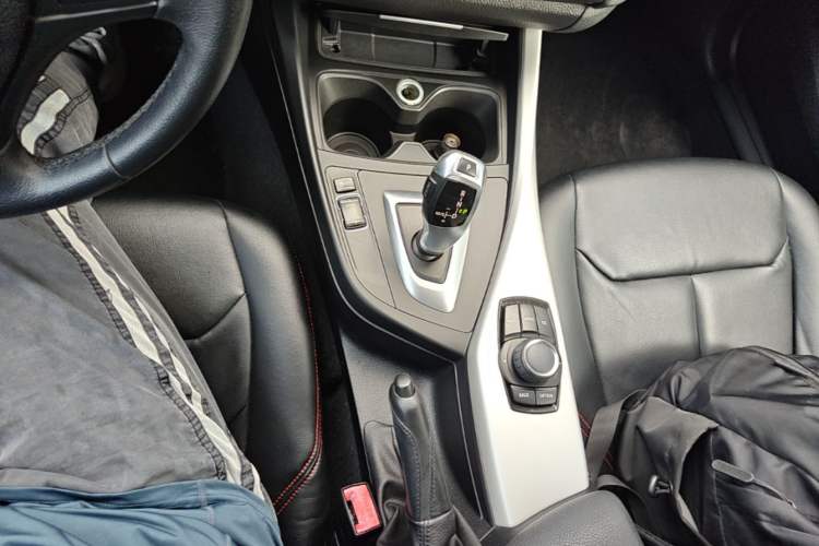 Used BMW 1 Series 2013 Revised 116i Leading Edition Gear Lever
