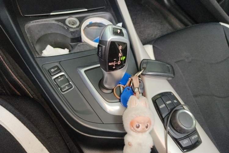 Used BMW 1 Series 2013 Revised 116i Leading Edition Gear Lever