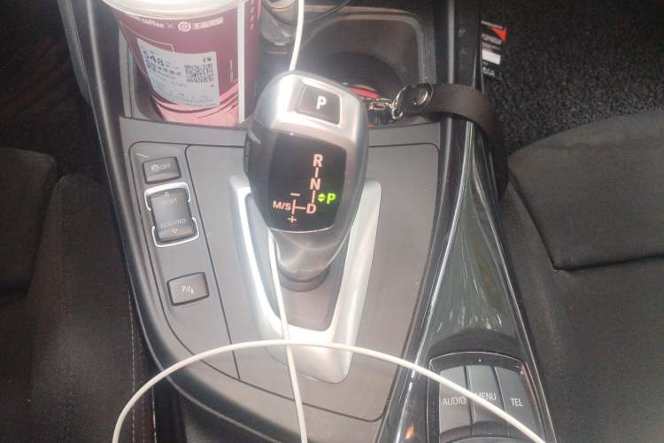 Used BMW 1 Series 2013 Revised 118i Sport Edition Gear Lever