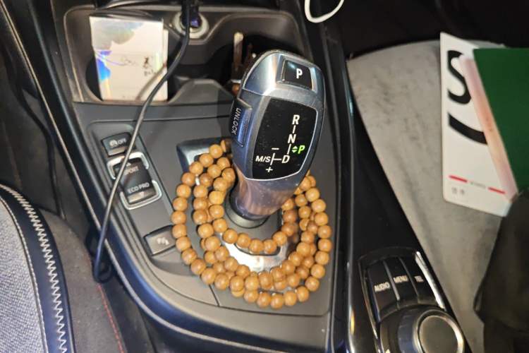 Used BMW 1 Series 2013 Revised 118i Sport Edition Gear Lever
