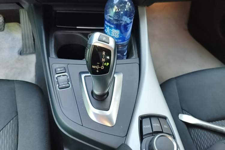 Used BMW 1 Series 2013 Revised 116i Leading Edition Gear Lever