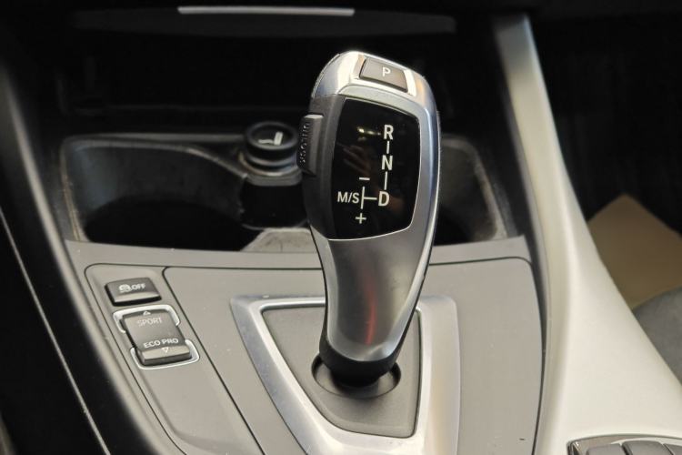 Used BMW 1 Series 2013 Revised 116i Leading Edition Gear Lever